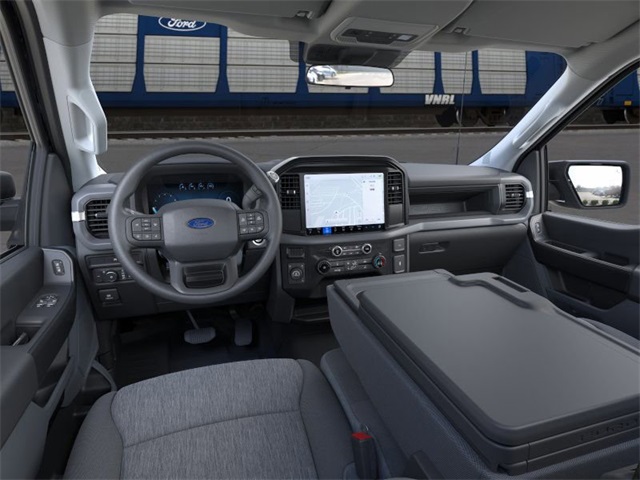 2025 Ford F-150 XL photo 6