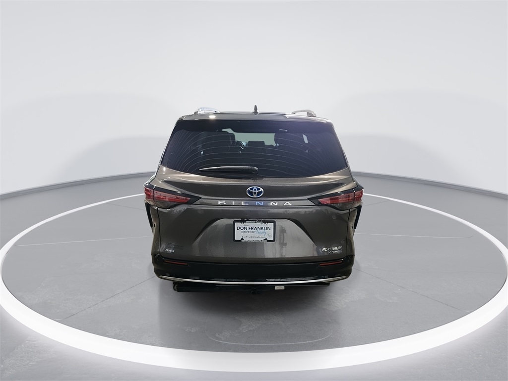 2023 Toyota Sienna Platinum photo 7