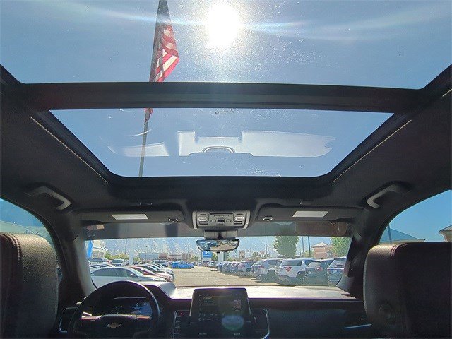 2023 Chevrolet Suburban High Country photo 23