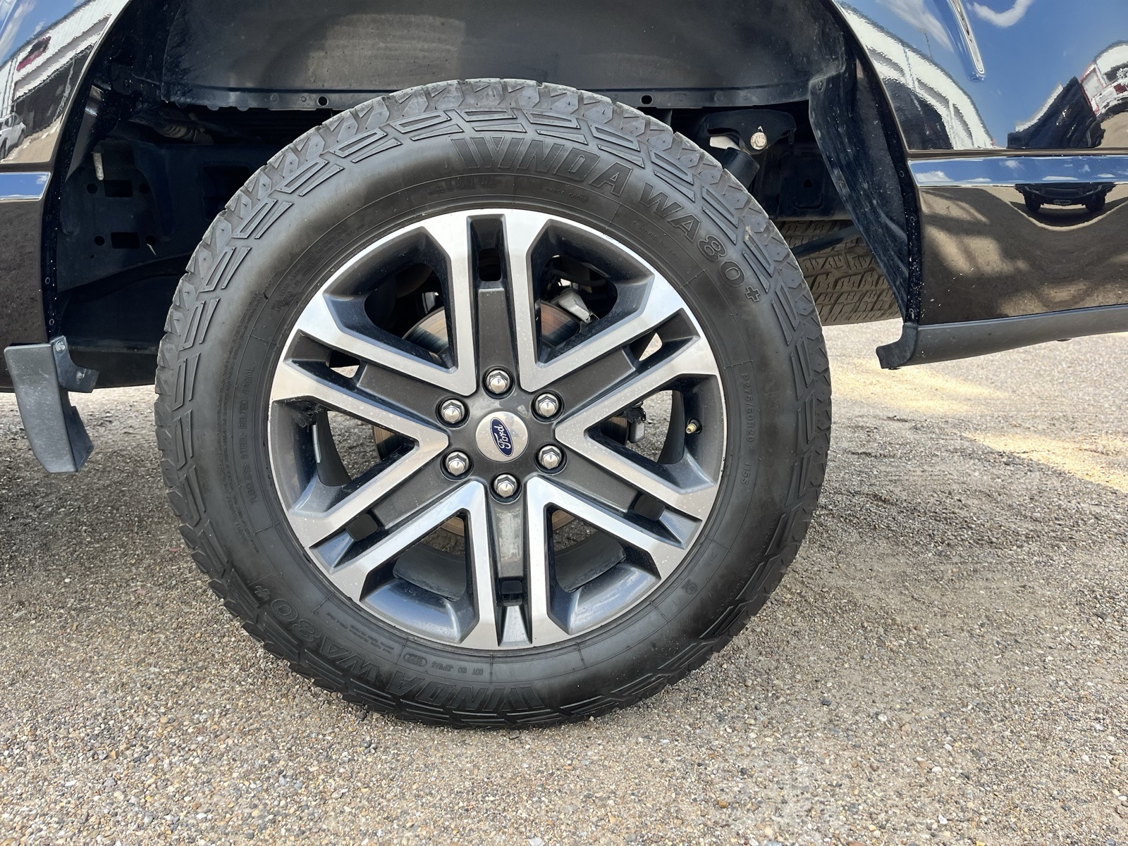 2023 Ford F-150 XL photo 3