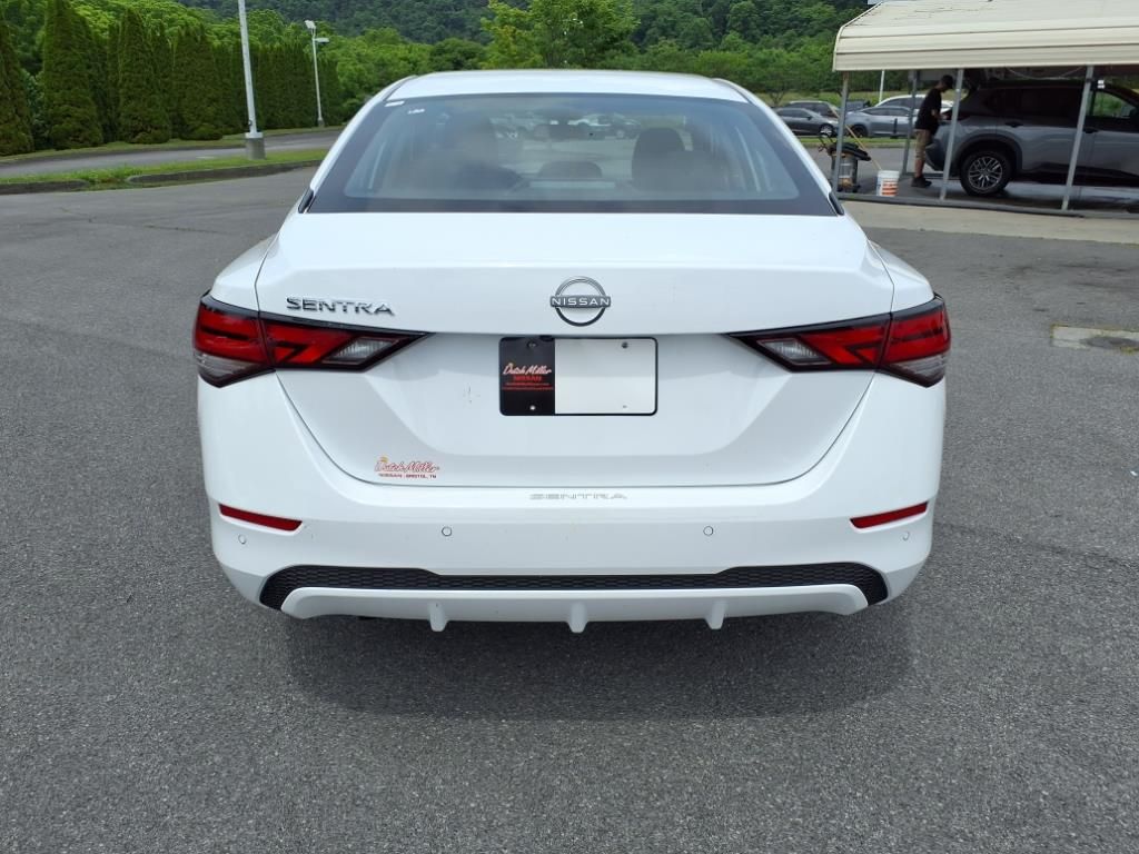 2025 Nissan Sentra S photo 4