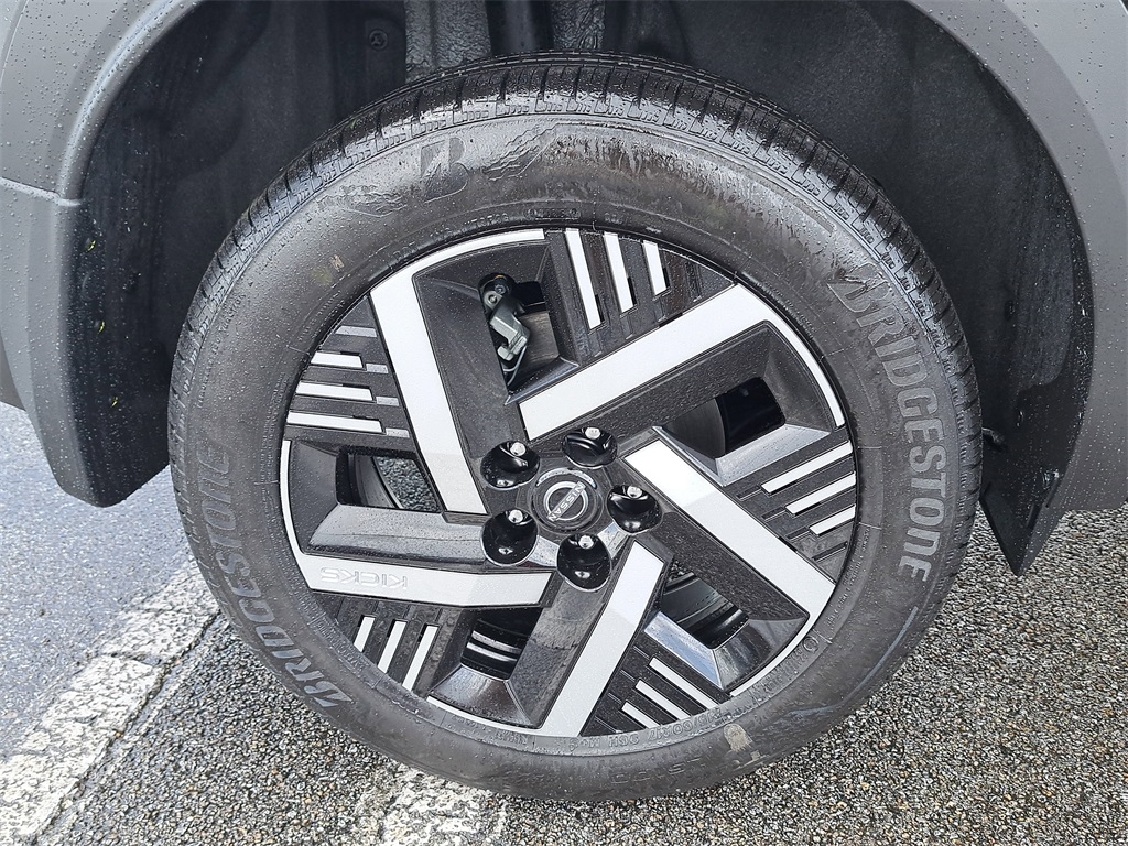 2026 Nissan Kicks SV photo 8