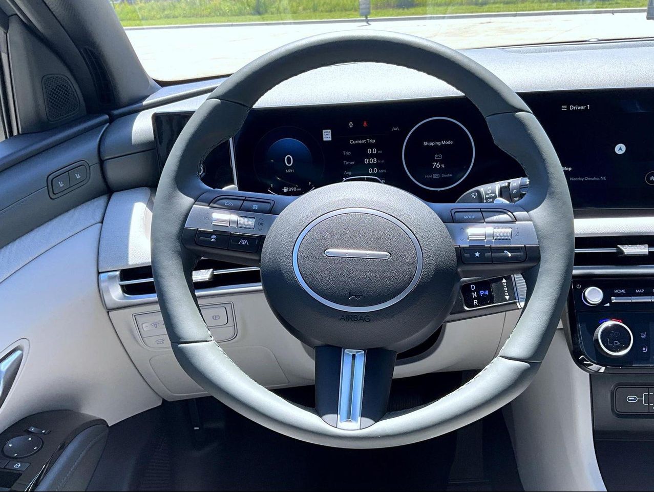 2025 Hyundai Tucson Limited photo 12