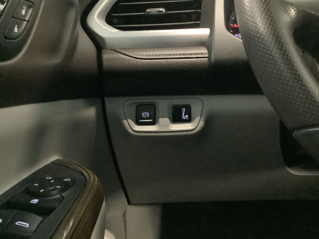2022 Gmc Acadia SLE photo 8