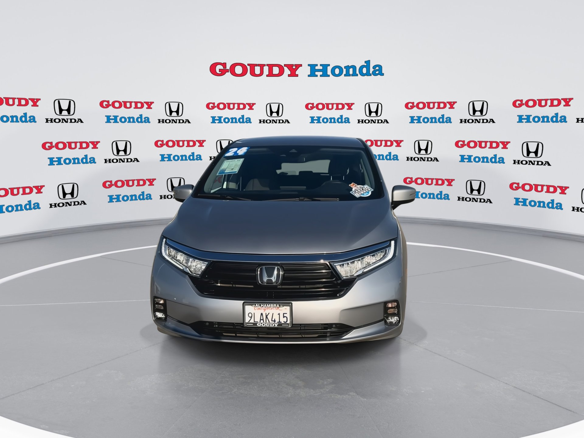 2024 Honda Odyssey EX photo 3