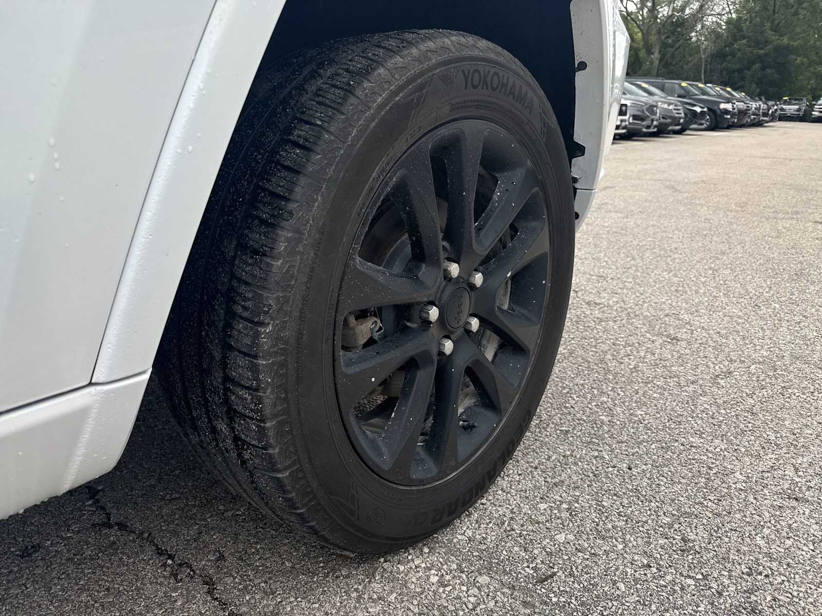 2021 Jeep Grand Cherokee Laredo X photo 11