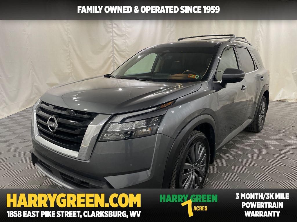 2025 Nissan Pathfinder SL's photo