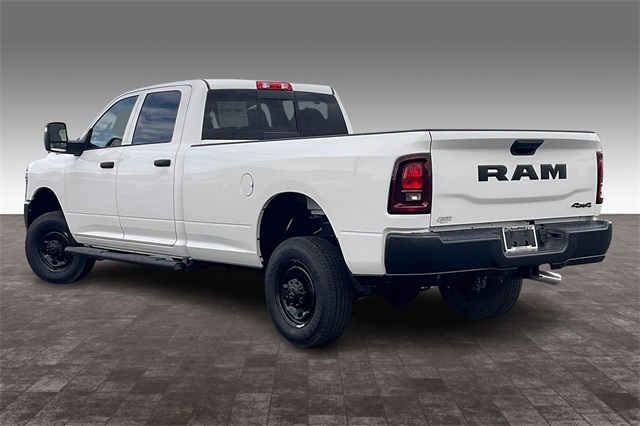2025 Ram 2500 Tradesman photo 3