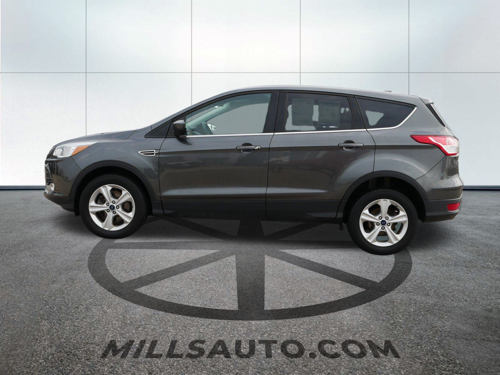 Used 2016 Ford Escape SE with VIN 1FMCU9GX7GUC80040 for sale in Willmar, Minnesota