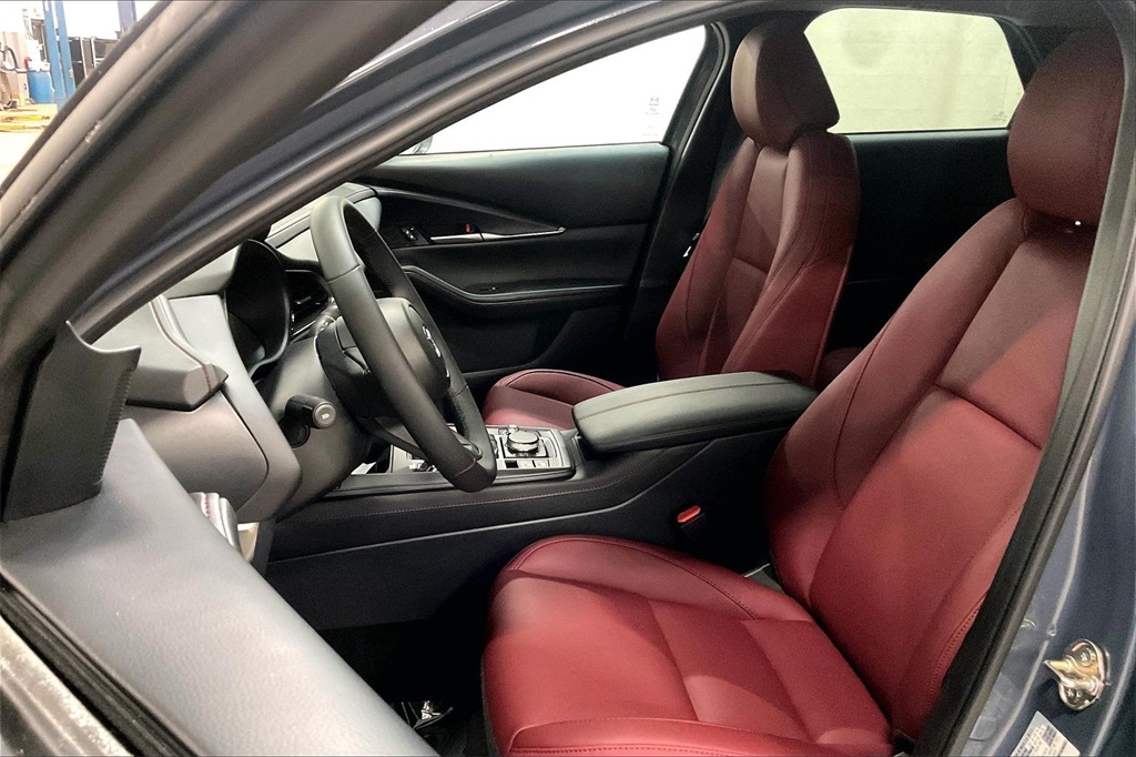2026 MAZDA CX-30 - Image 8