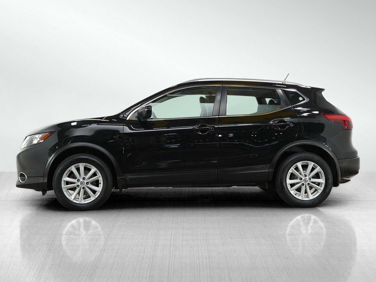 Used 2017 Nissan Rogue Sport SV with VIN JN1BJ1CR1HW128099 for sale in Minneapolis, Minnesota