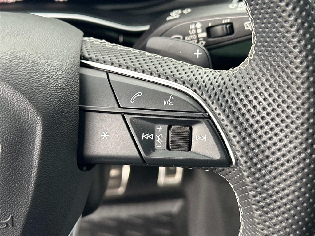 2023 Audi SQ7 Prestige photo 21
