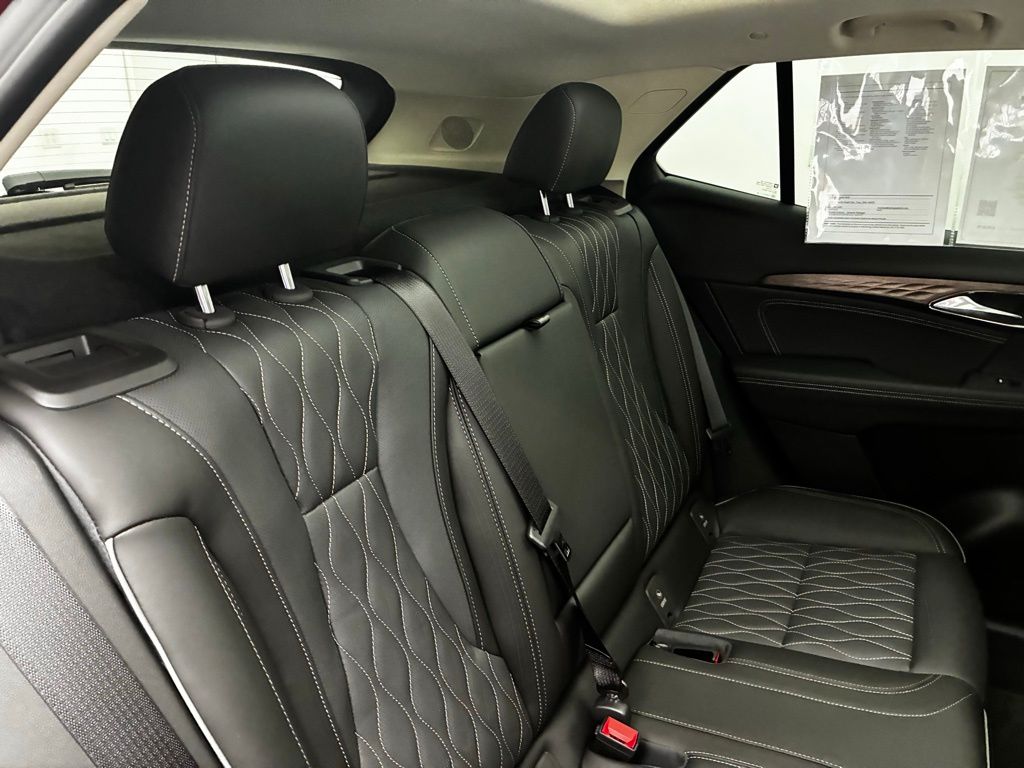 2022 Buick Envision Avenir photo 29