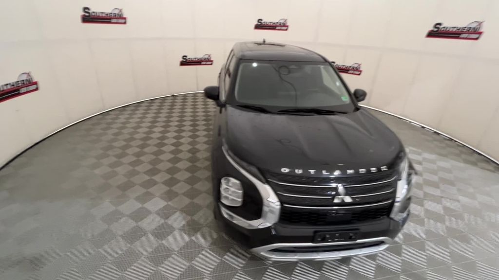 2022 Mitsubishi Outlander SE photo 11
