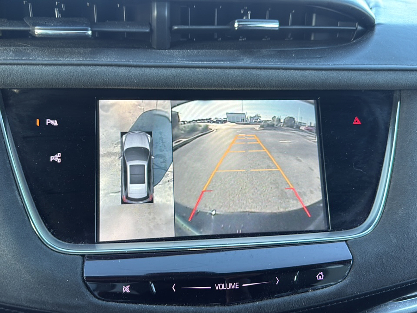 2017 Cadillac XT5 Platinum photo 2