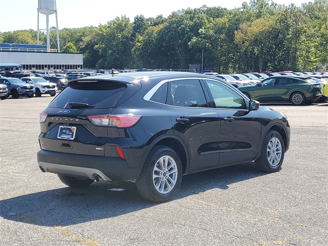 2022 Ford Escape SE photo 4