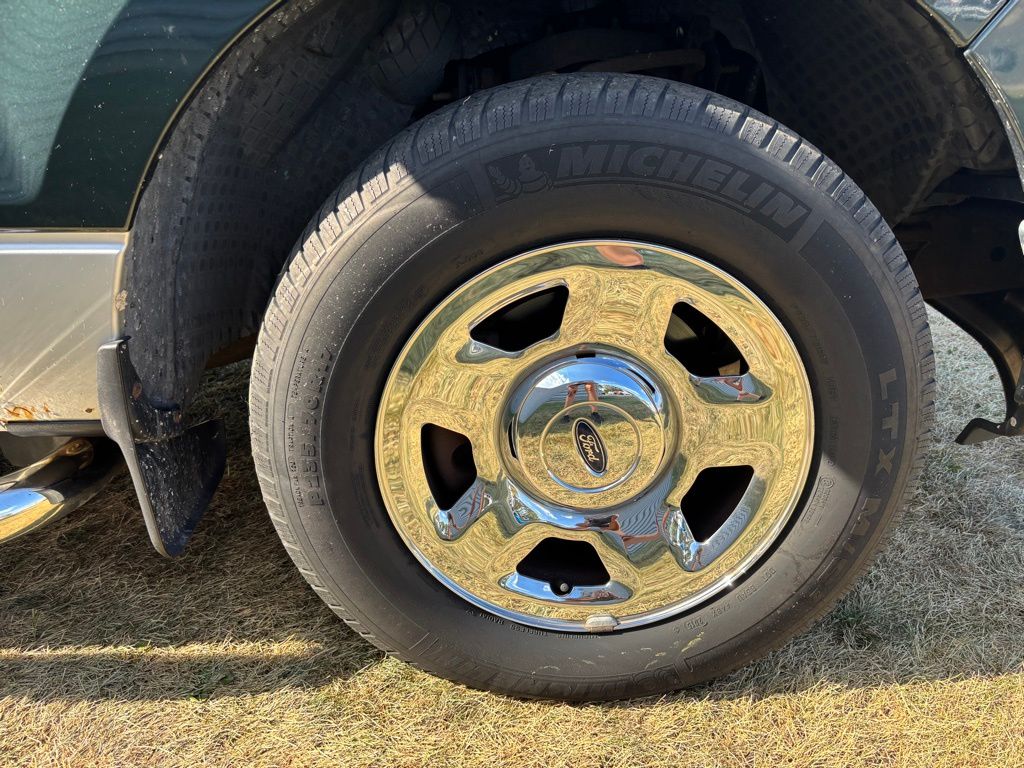 2005 Ford F-150 XLT photo 10