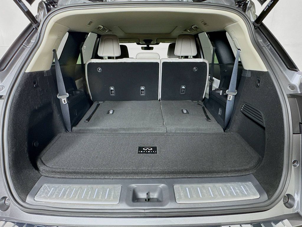 2026 Infiniti QX60 Luxe photo 30