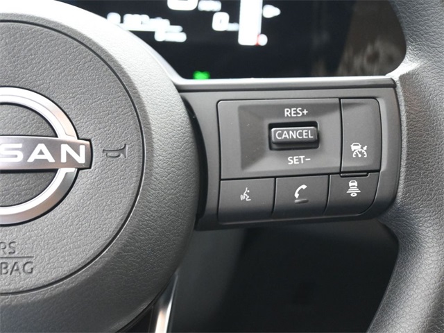 2026 Nissan Kicks SV photo 2