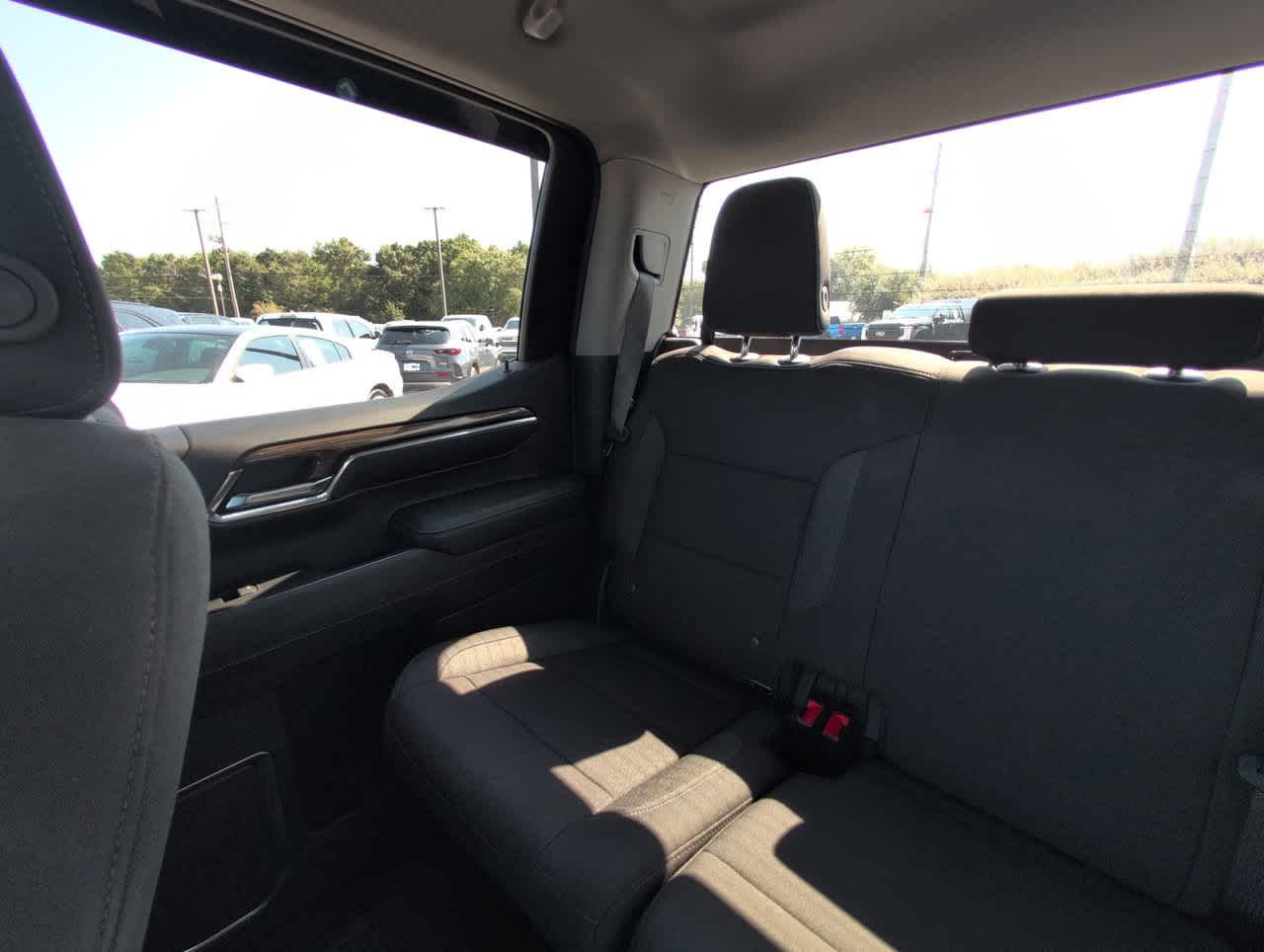 2023 Chevrolet Silverado 1500 RST photo 4