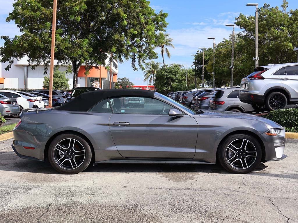 2022 Ford Mustang EcoBoost Premium photo 22