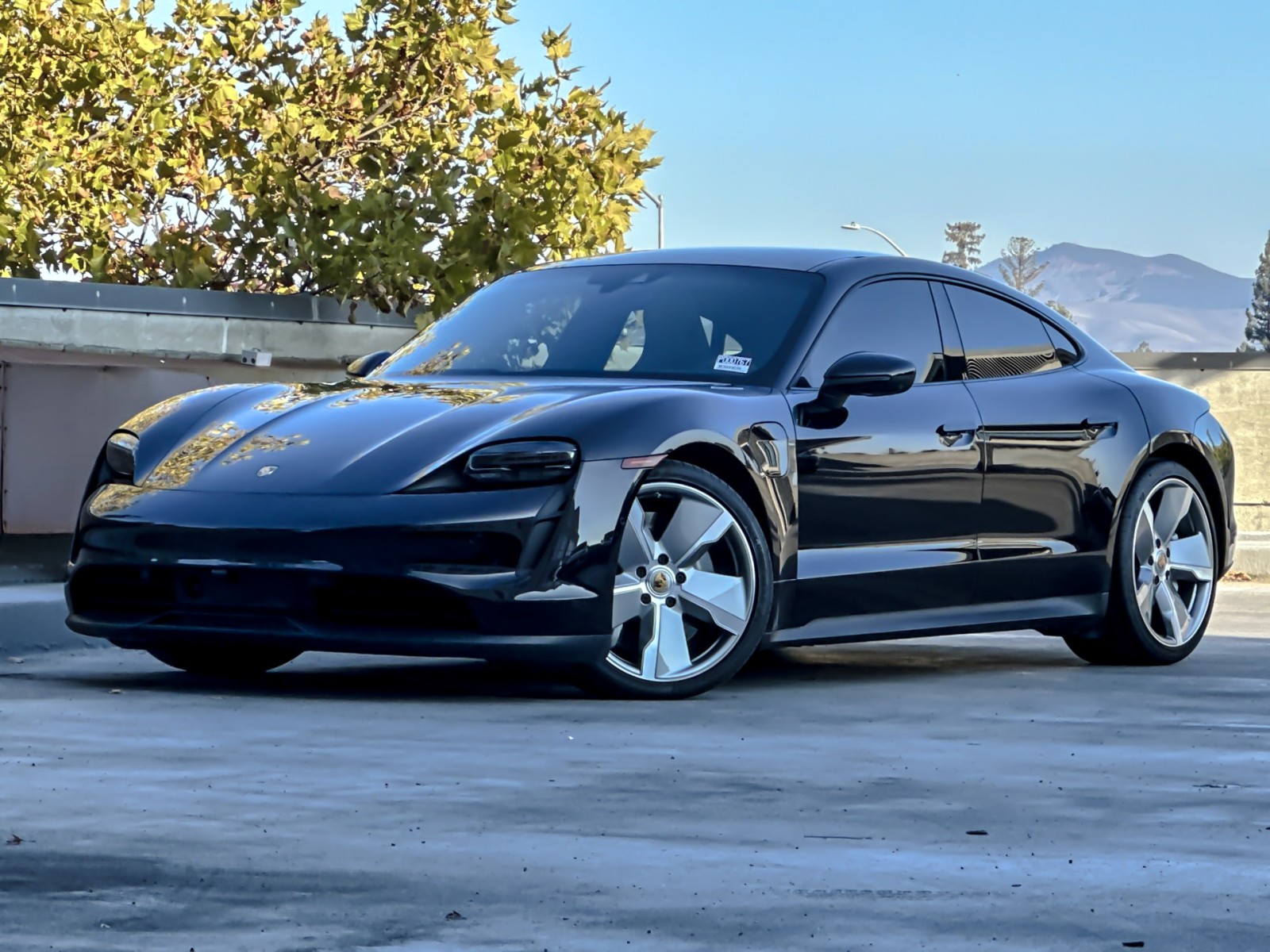 2022 Porsche Taycan Base