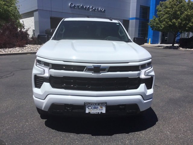 2025 Chevrolet Silverado RST photo 4