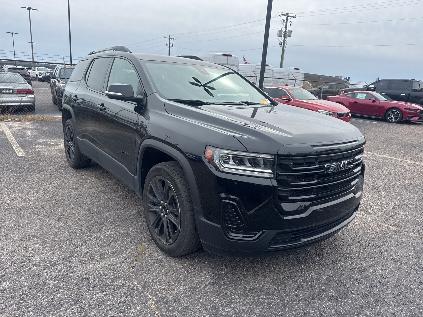 2023 GMC Acadia SLE's photo