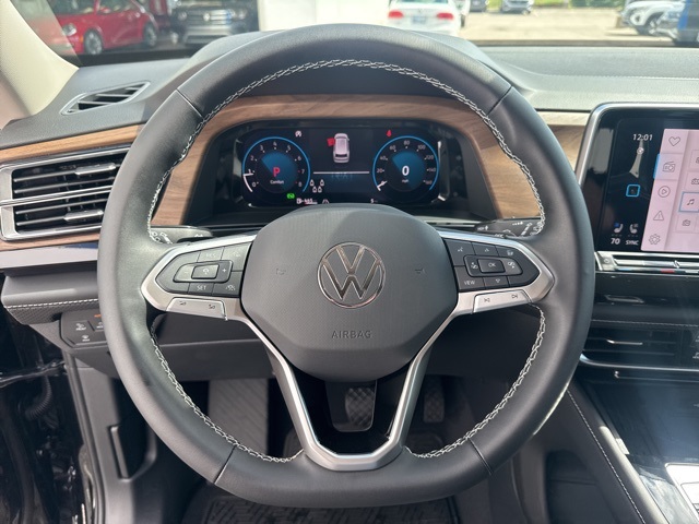 2026 Volkswagen Atlas SE Technology photo 25
