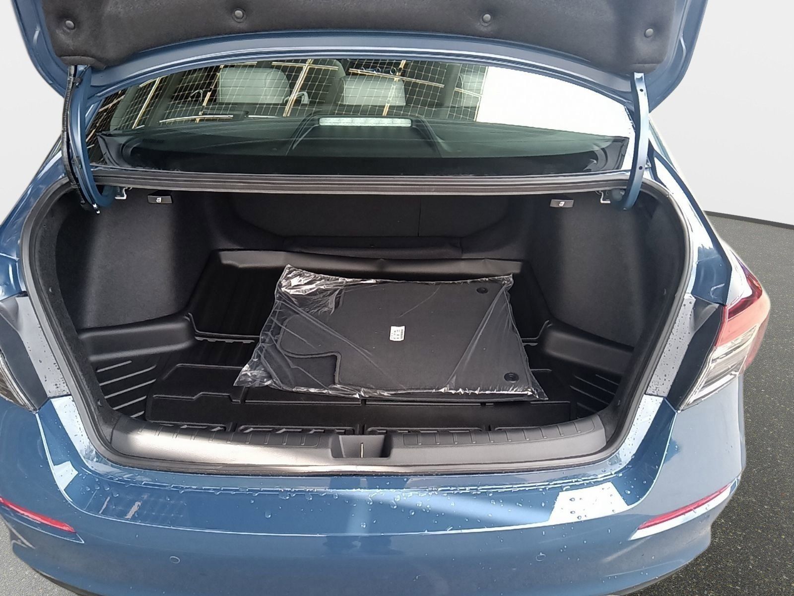 2026 Honda Civic Hybrid Sport Touring photo 25