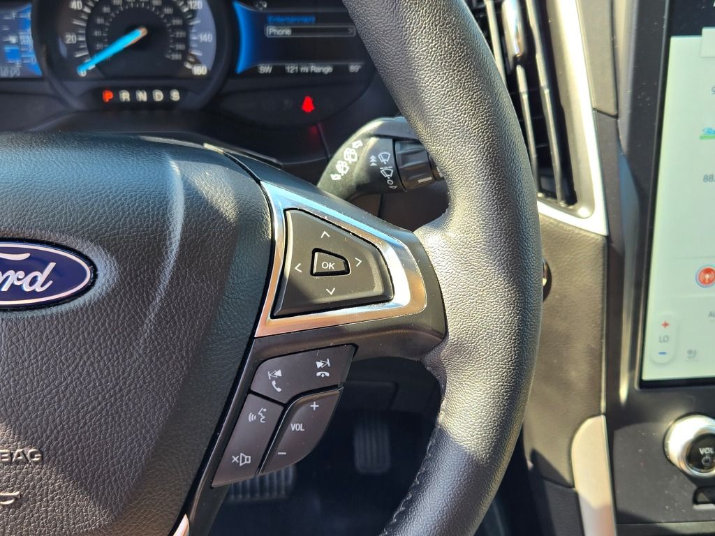 2024 Ford Edge SEL photo 25