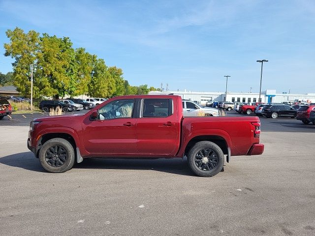 2022 Nissan Frontier Crew Cab photo 6