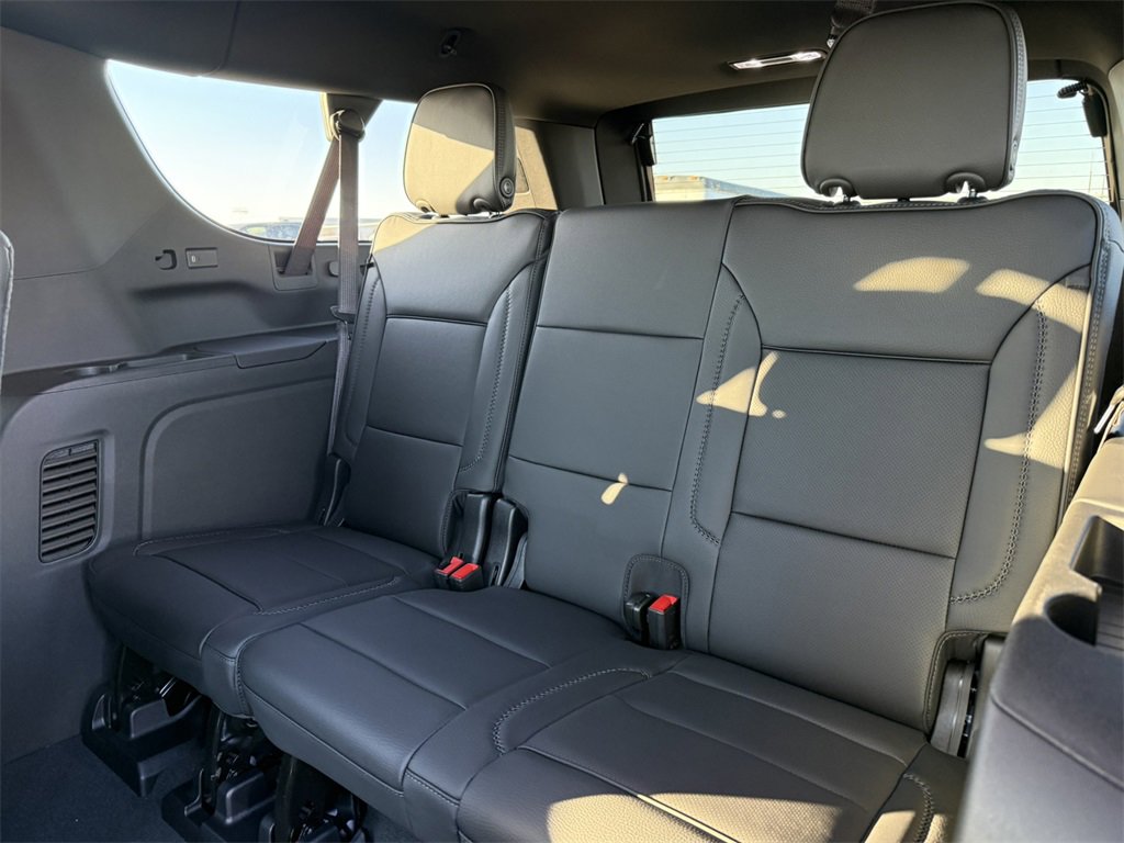 2026 GMC YUKON XL - Image 33