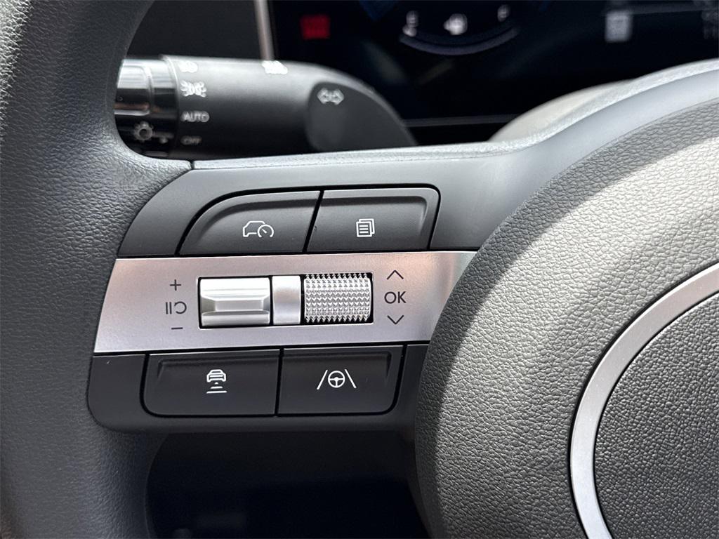 2026 Hyundai Tucson SEL photo 18
