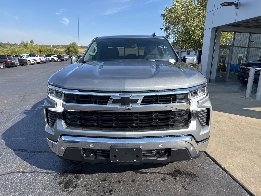 2026 Chevrolet Silverado 1500 photo 2