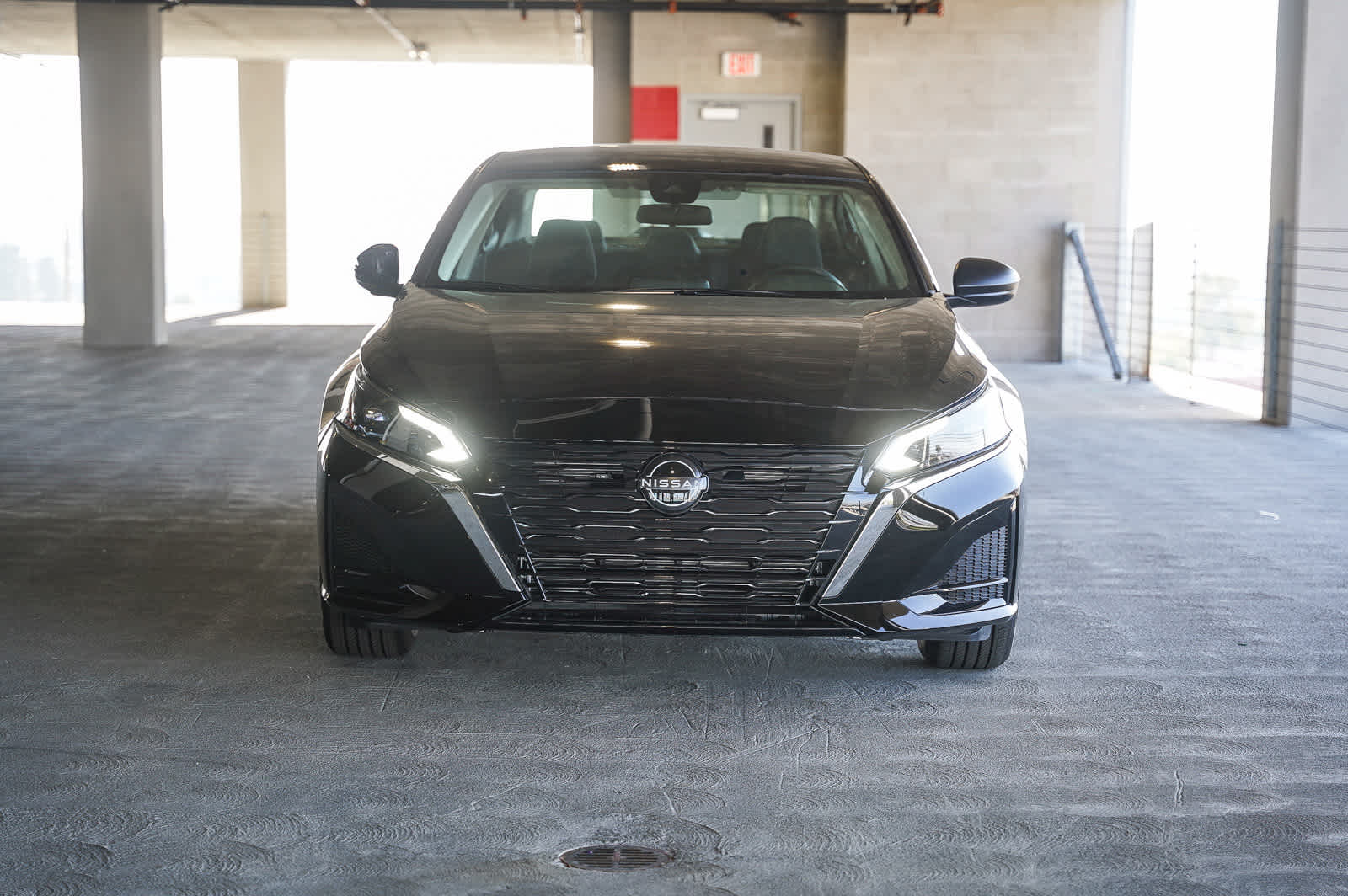 2025 Nissan Altima SV photo 2