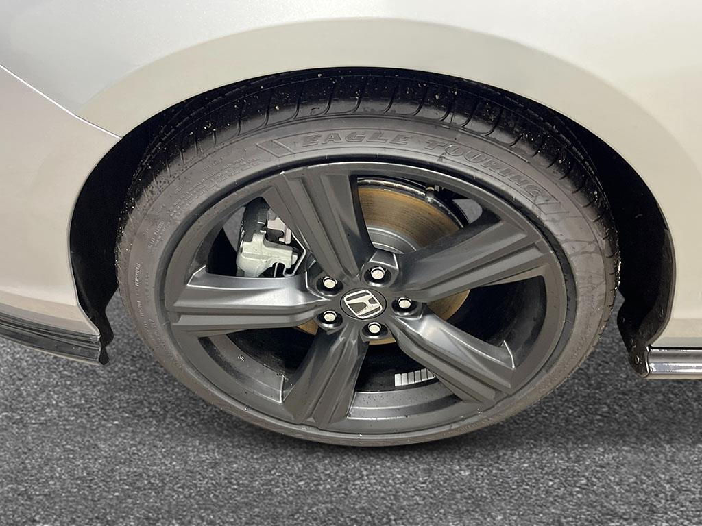 2025 Honda Accord Hybrid Sport-L photo 10