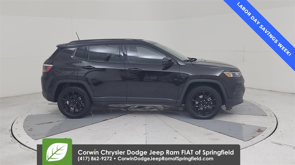 2022 Jeep Compass Altitude photo 12