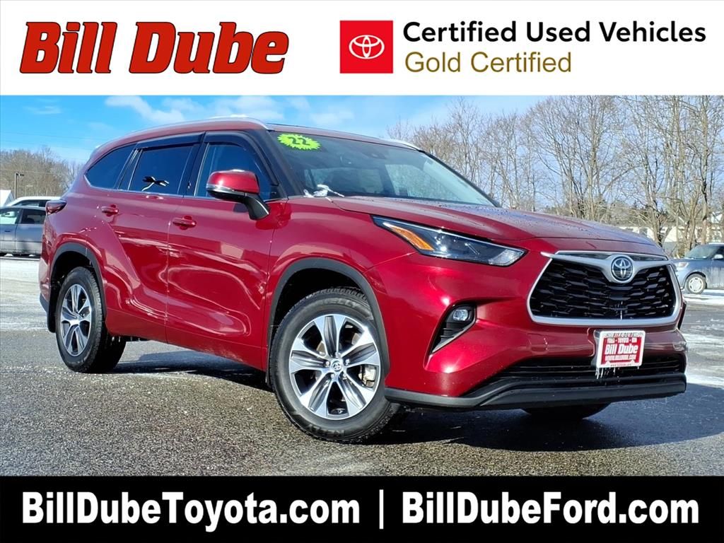 2022 Toyota Highlander XLE's photo