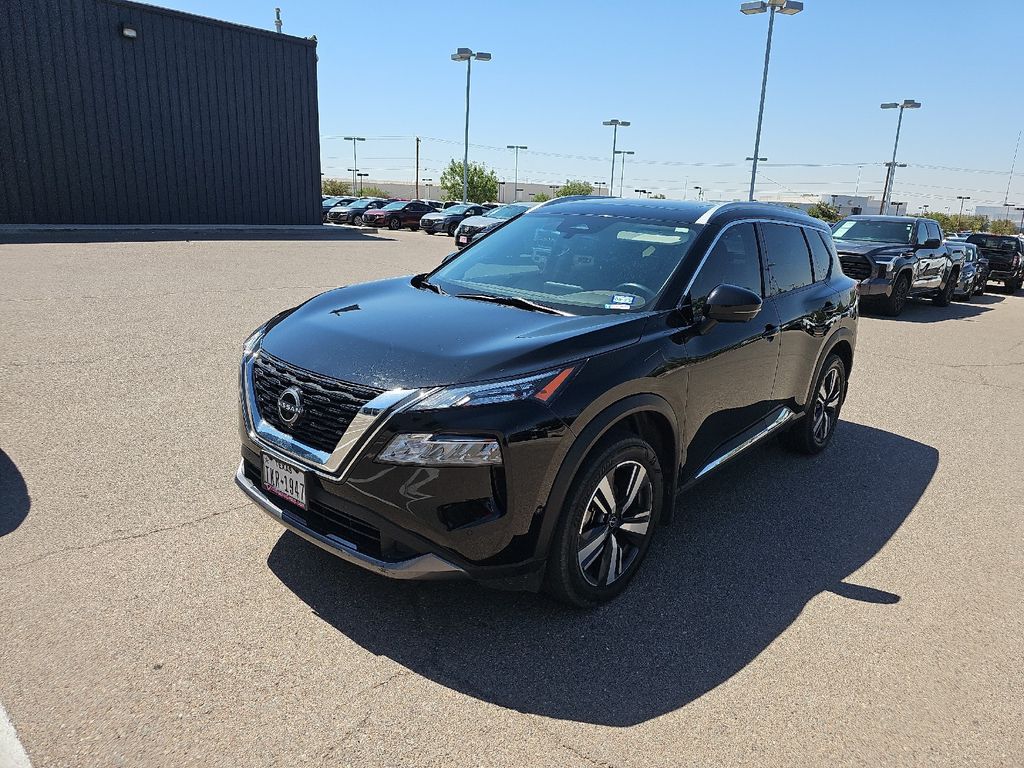 2023 Nissan Rogue SL photo 2