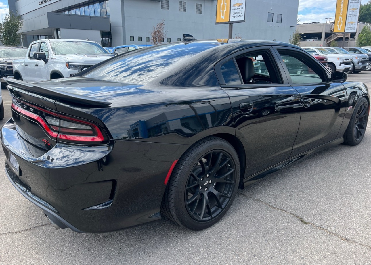 2018 Dodge Charger R/T Scat Pack photo 2