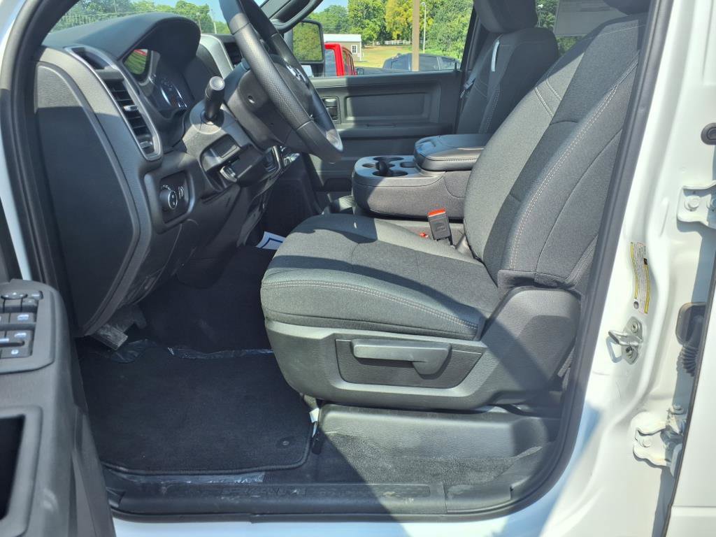 2026 Ram 2500 Tradesman photo 14
