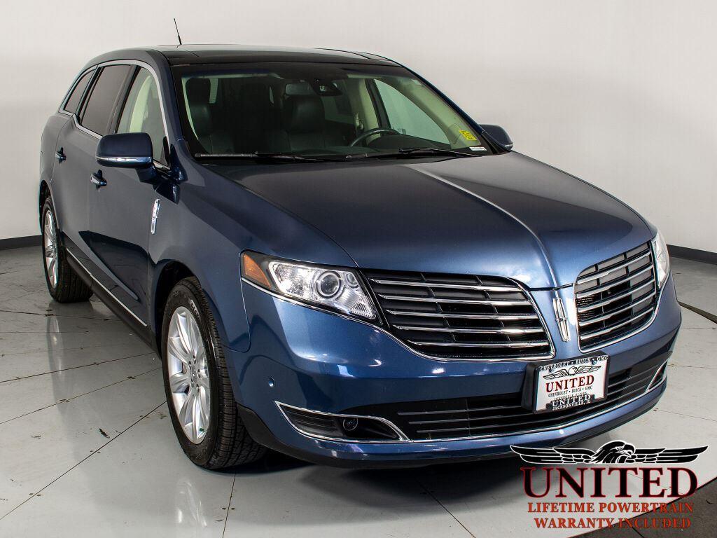 2018 Lincoln MKT Reserve's photo