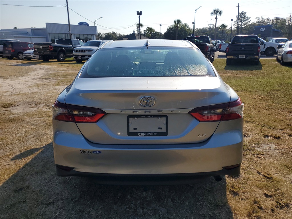 2023 Toyota Camry LE photo 9