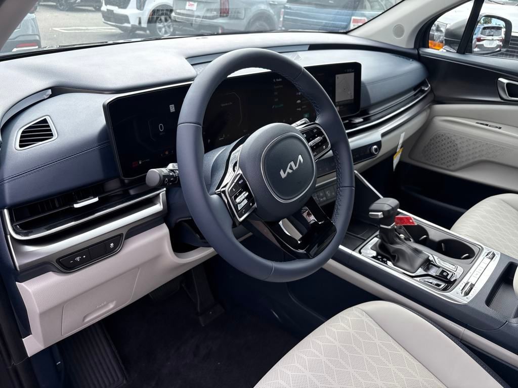 2026 Kia Carnival SX photo 13