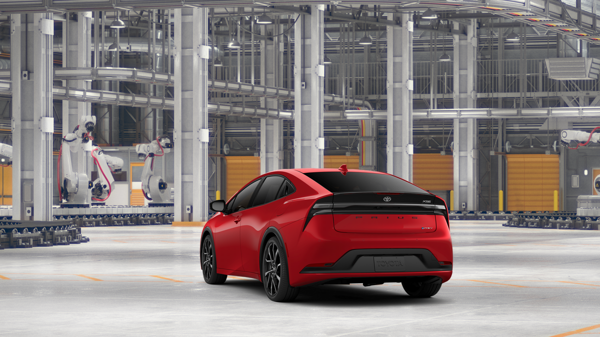 2026 Toyota Prius Plug-in Hybrid XSE photo 7