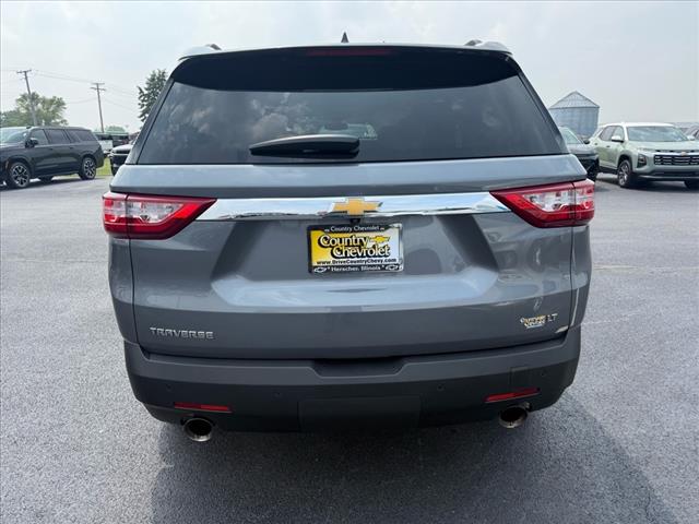 2021 Chevrolet Traverse photo 3