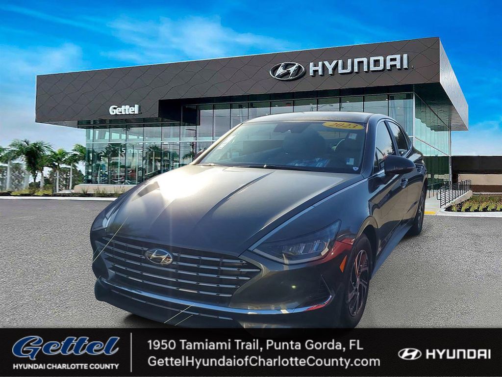 2023 Hyundai Sonata Hybrid Blue's photo
