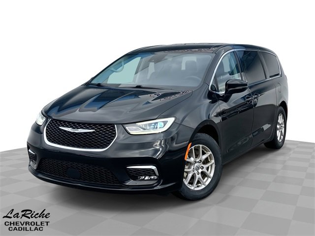 2024 Chrysler Pacifica Touring L's photo