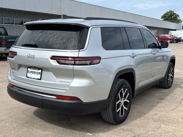 2025 Jeep Grand Cherokee Limited photo 2